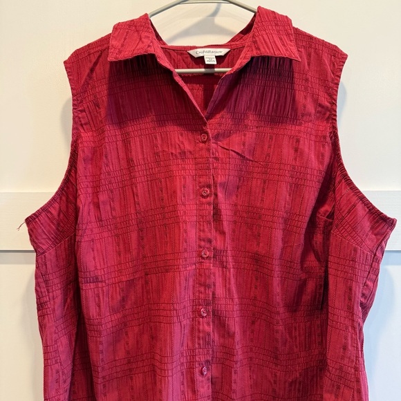 Croft & Barrow 2X Sleeveless Red Button-Down Sleeveless Top - Picture 2 of 7